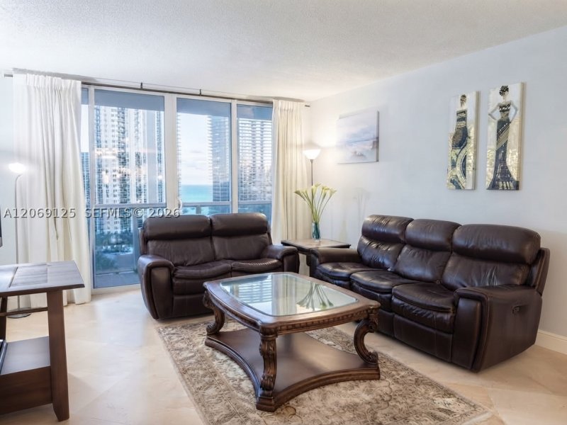 Apartment for rent at Ocean Reserve 1627