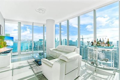 Aluguel de apartamento no Marina Blue 5301