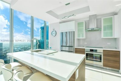 Aluguel de apartamento no Marina Blue 5301