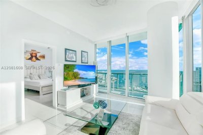 Aluguel de apartamento no Marina Blue 5301