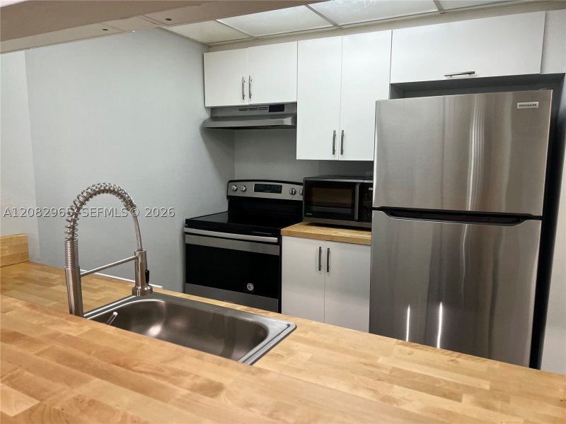 Apartment for rent at Madison Miami E-909