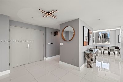 Comprar apartamento no Vizcayne Everglades On The Bay PH4908