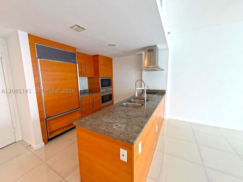 Comprar apartamento no Icon Brickell Viceroy 2303