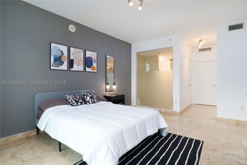 Property photo # 4