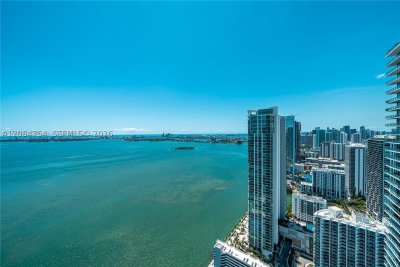Comprar apartamento no Paraiso Bay Miami PH5003
