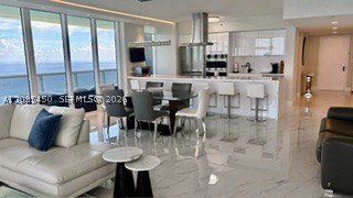 Aluguel de apartamento no Beach Club Two 5001