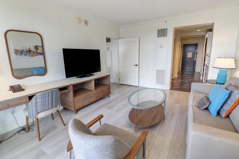 Condo for sale at The Atlantic Hotel 910