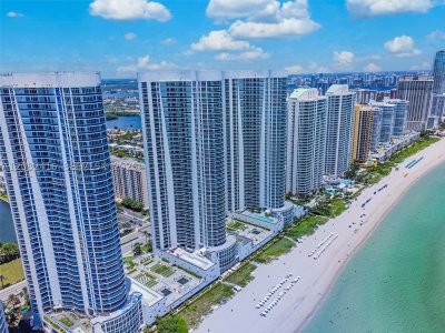 Aluguel de apartamento no Trump Tower Three 1802