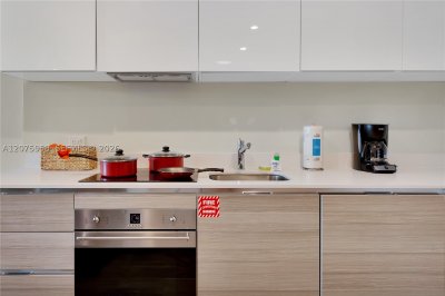 Comprar apartamento no Costa Hollywood N227