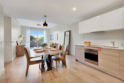 Comprar apartamento no Costa Hollywood N227