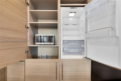Comprar apartamento no Costa Hollywood N227