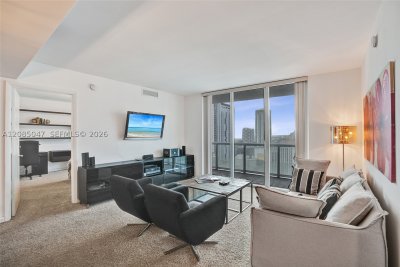 Comprar apartamento no 50 Biscayne 2801