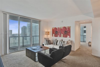 Comprar apartamento no 50 Biscayne 2801