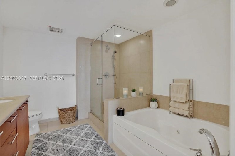 Condo for sale at 50 Biscayne 2801