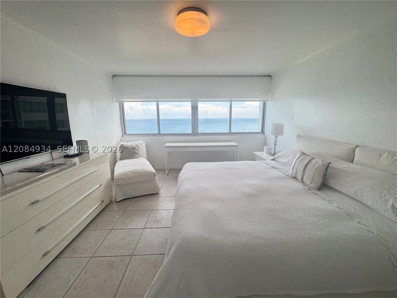 Condo for sale at Burleigh House 1806