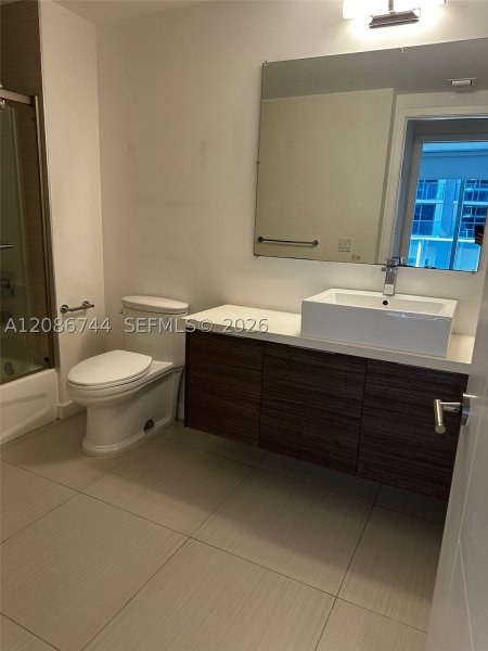 Apartment for rent at Brickell Ten 1005