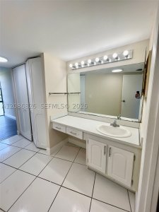 Aluguel de apartamento no Biscaya 608