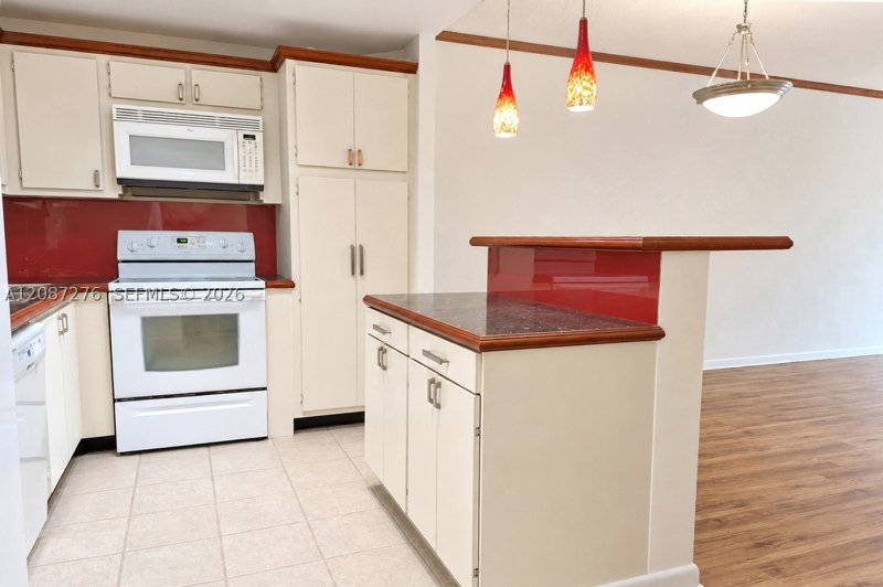 Property photo # 5