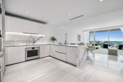 Comprar apartamento no Oceana Bal Harbour 904