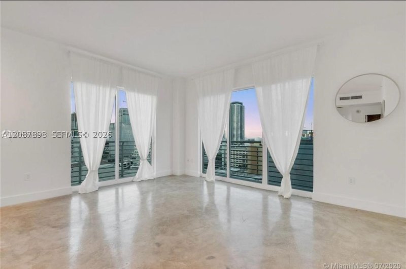 Apartment for rent at Loft Downtown I 1701