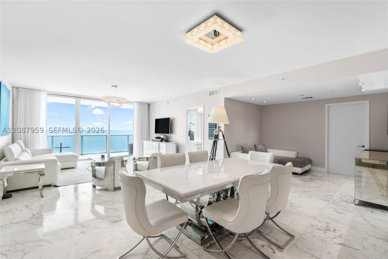 Condo for sale at Apogee Beach Hollywood 1002