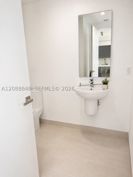 Comprar apartamento no The Bond 907
