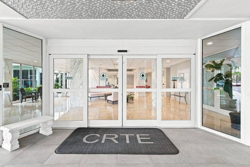 Condo for sale at Coral Ridge Towers East 1105
