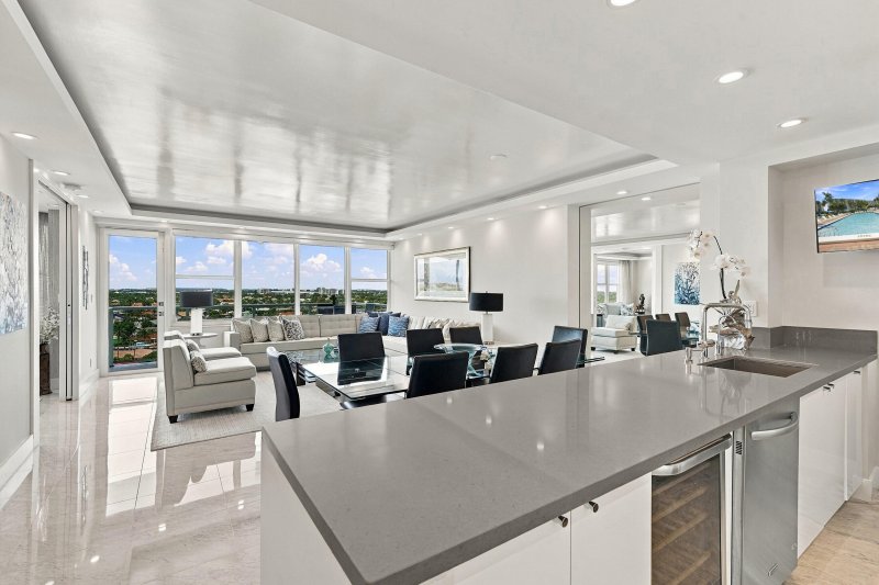 Condo for sale at Coral Ridge Towers East 1105