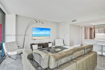 Comprar apartamento no Beachwalk T1002