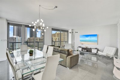 Comprar apartamento no Beachwalk T1002