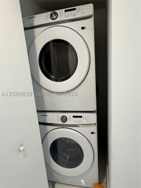 Comprar apartamento en Dua Miami - SLS Brickell Condo 1811