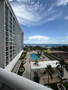 Harbour House Apt #619