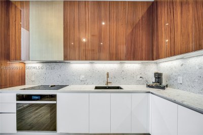Alquiler de apartamento en Mr. C Residences Bayshore Tower 706