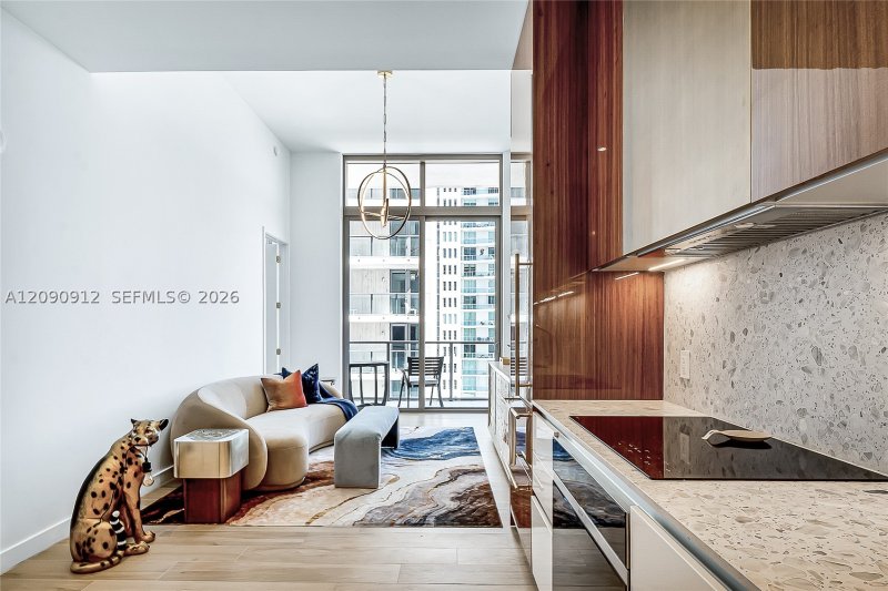 Alquiler de apartamento en Mr. C Residences Bayshore Tower 706