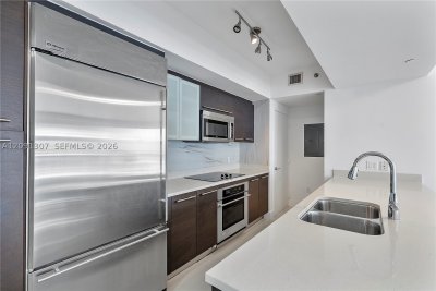 Comprar apartamento no 500 Brickell West Tower 3605