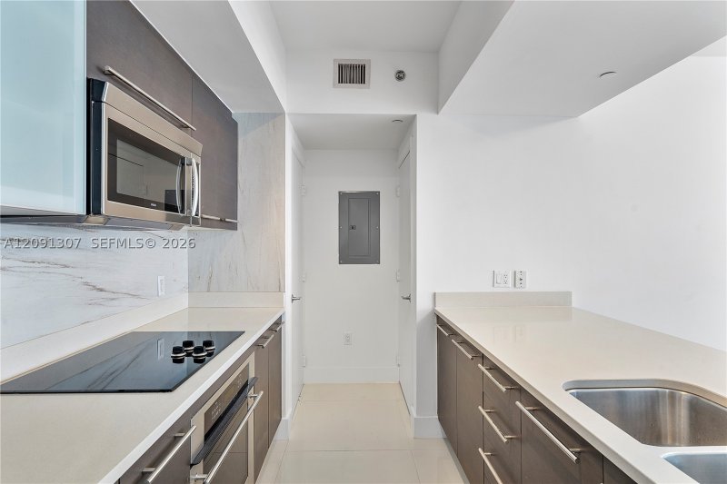 Condo for sale at 500 Brickell West Tower 3605