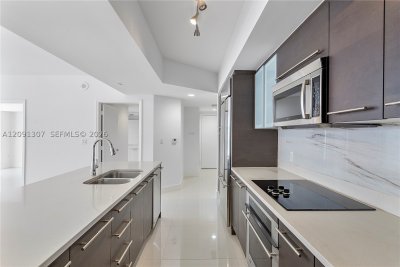 Comprar apartamento no 500 Brickell West Tower 3605