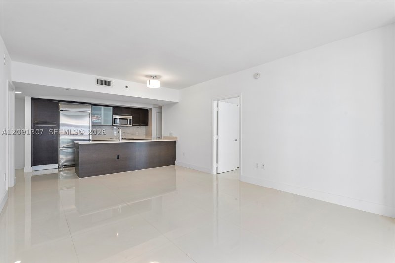 Condo for sale at 500 Brickell West Tower 3605