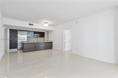 Comprar apartamento no 500 Brickell West Tower 3605