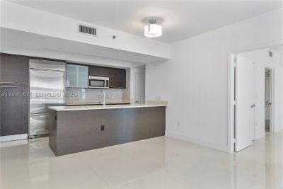 Comprar apartamento no 500 Brickell West Tower 3605
