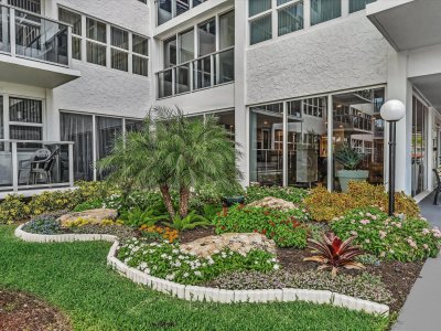 Comprar apartamento no Coral Ridge Towers South 418