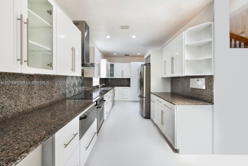Property photo # 7