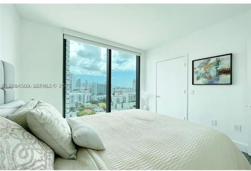 Apartment for rent at Icon Bay 1608