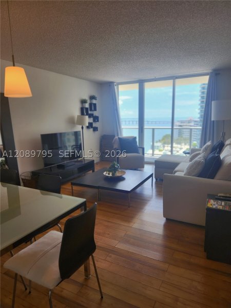 Apartment for rent at Mark on Brickell 1807