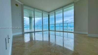 Aluguel de apartamento no Emerald Brickell 1901