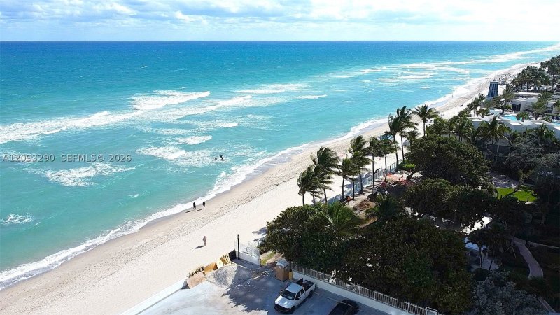 Apartment for rent at Aquarius Towers 1106S