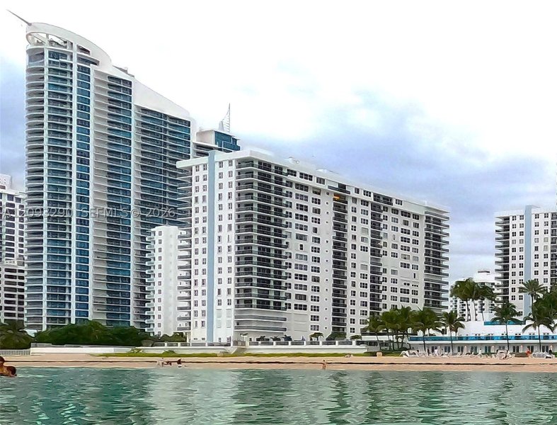 Apartment for rent at Aquarius Towers 1106S