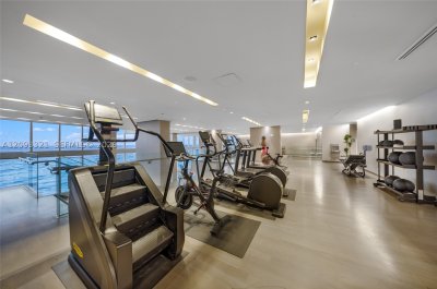 Aluguel de apartamento no Beach Club Two 2808