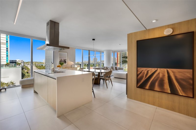 Comprar apartamento en Parque Towers at St. Tropez 5-701