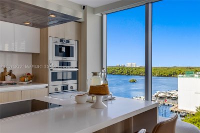 Comprar apartamento en Parque Towers at St. Tropez 5-701